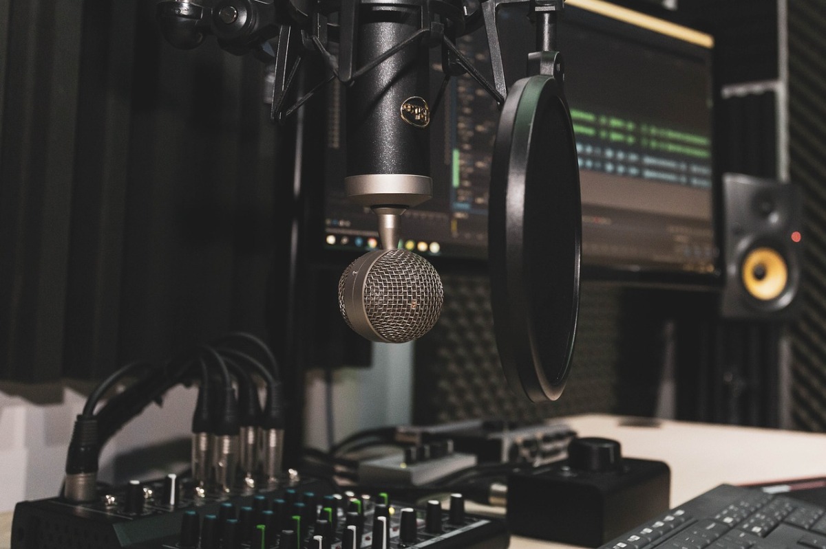Crack the Code: How to Make Your Podcast Soar to the Top of Search Rankings with These SEO Secrets!